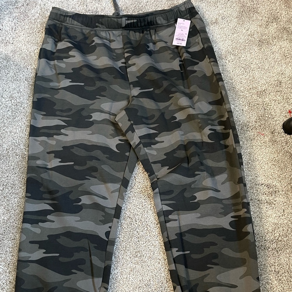 Green Camo Sweatpants Size XL Comfy Unisex Loungewear Athleisure Army Pants NEW - Picture 6 of 10